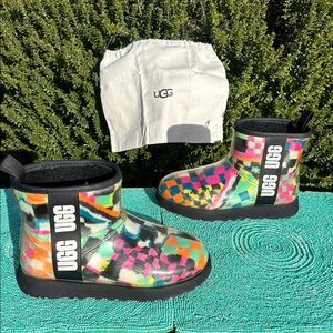 UGG Waterproof Classic Clear Mini Boot/Multicolor Checkerboard-size US6/EU37used